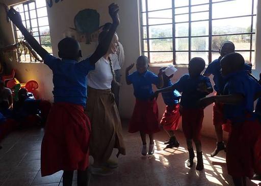 Tanzania dancing.jpg