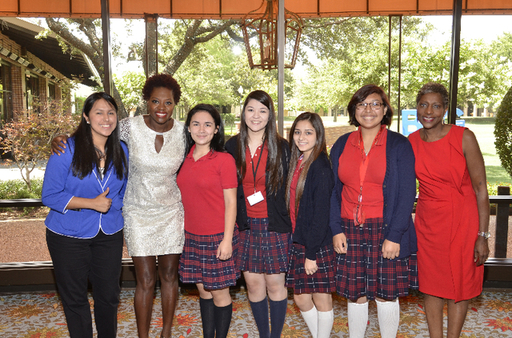 Irma Rangel students with Viola Davis (white), and