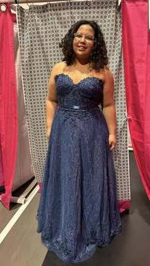 St. Andrew Methodist Church Prom Closet