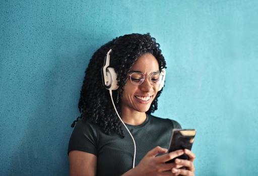 Let's create the perfect moving day soundtrack!